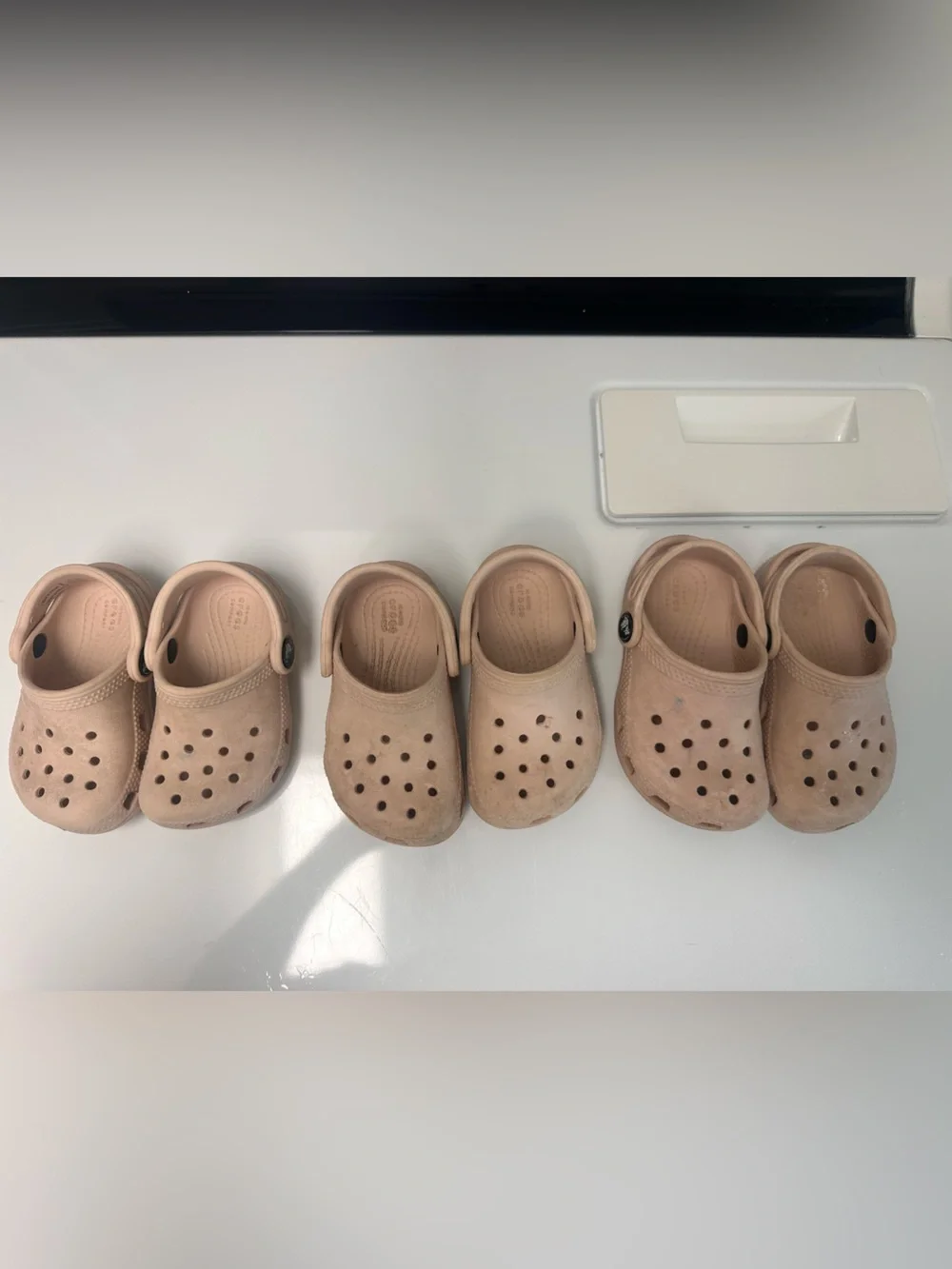 CROCS Kids Classic Clog in Blush (sizes 5, 6, 7)